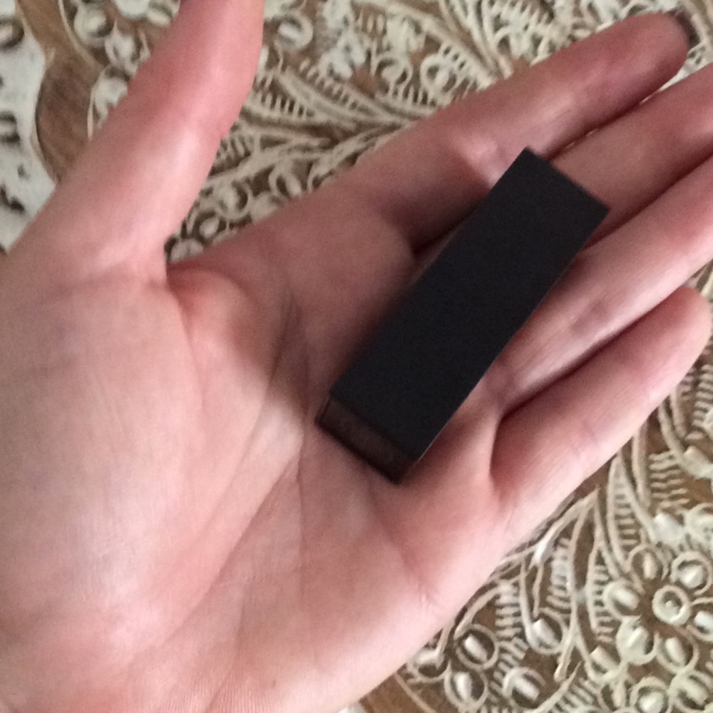 New LAURA MERCIER Velour Lovers Lipstick - Picture 4 of 4